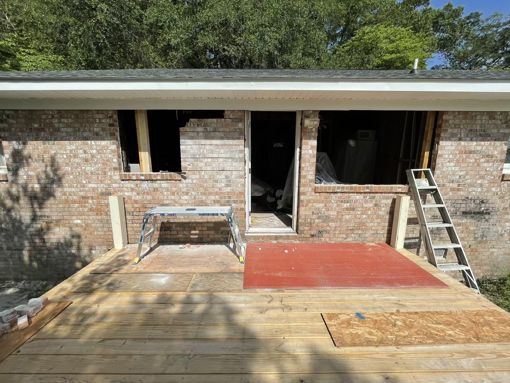 Decks and Patios gallery preview
